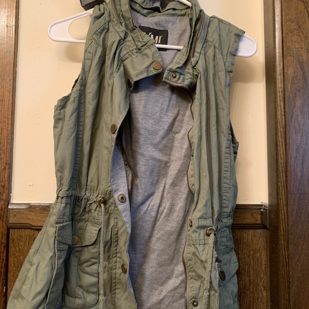 Cut off jacket